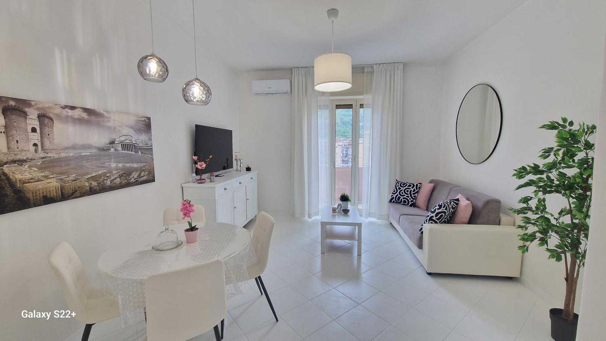 Blumarine Apartments In Napoli Bagian luar foto